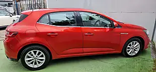 Used 2017 Renault Megane Dynamique Nav Red - Interior and Exterior details 7