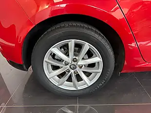 Used 2017 Renault Megane Dynamique Nav Red - Interior and Exterior details 3
