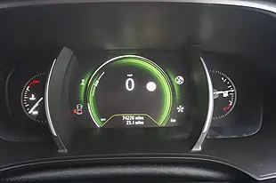 Used 2017 Renault Megane Dynamique Nav Silver - Interior and Exterior details 14