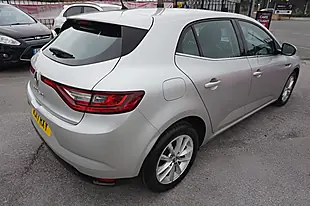 Used 2017 Renault Megane Dynamique Nav Silver - Interior and Exterior details 7