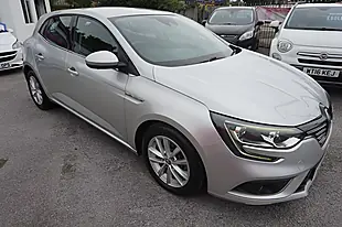 Used 2017 Renault Megane Dynamique Nav Silver - Interior and Exterior details 9