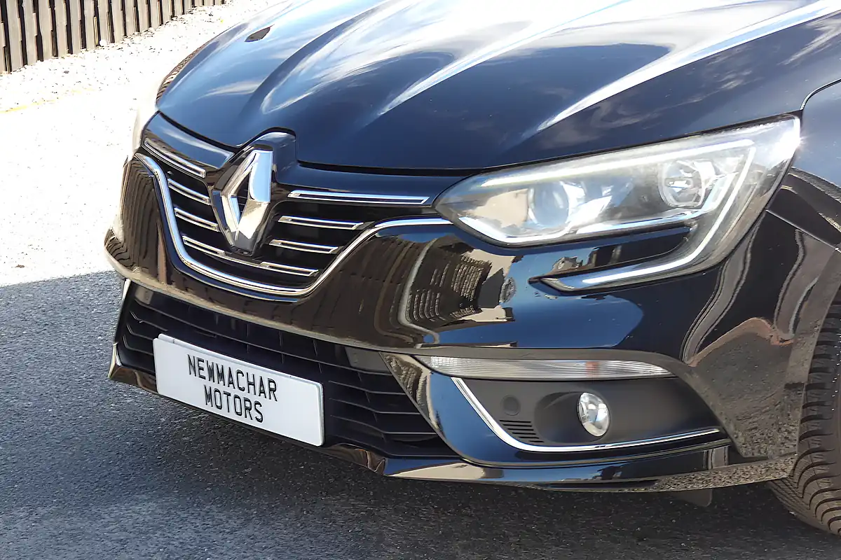 Used 2017 Renault Megane Dynamique S Nav Diamond Black - Interior and Exterior details 6