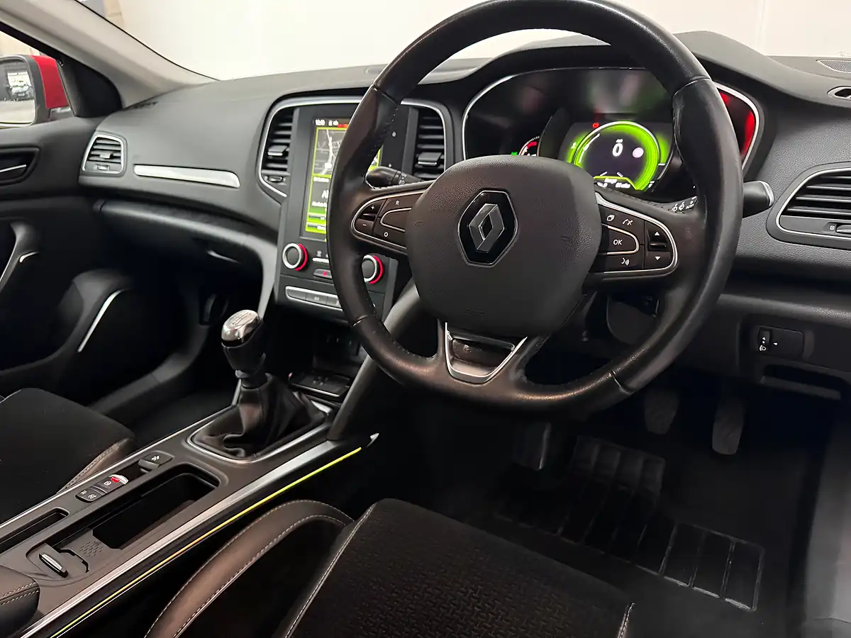 Used 2017 Renault Megane Dynamique S Nav Flame Red - Interior and Exterior details 3