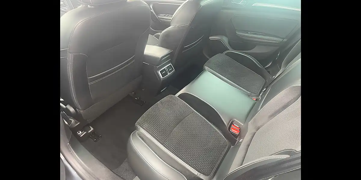 Used 2017 Renault Megane Dynamique S Nav Sport Tourer Grey - Interior and Exterior details 10