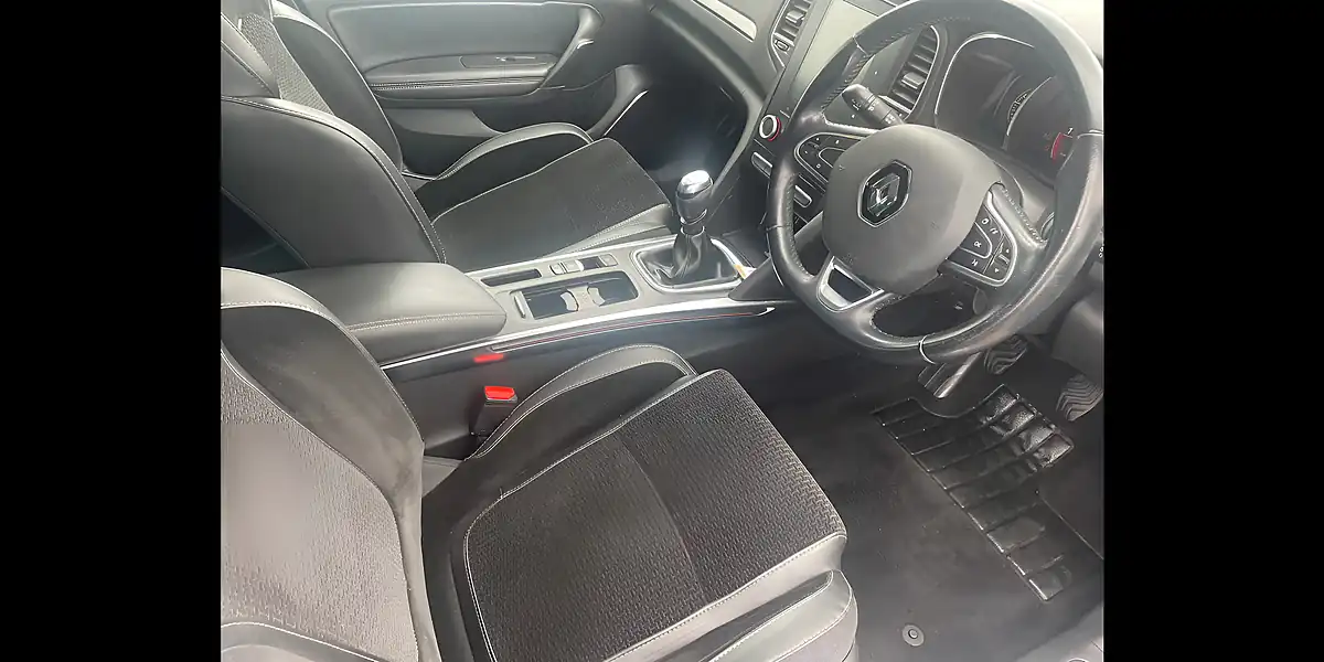 Used 2017 Renault Megane Dynamique S Nav Sport Tourer Grey - Interior and Exterior details 12