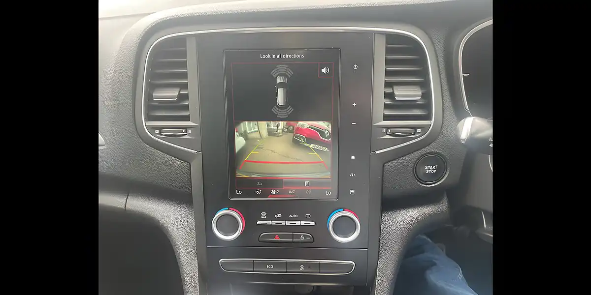 Used 2017 Renault Megane Dynamique S Nav Sport Tourer Grey - Interior and Exterior details 15