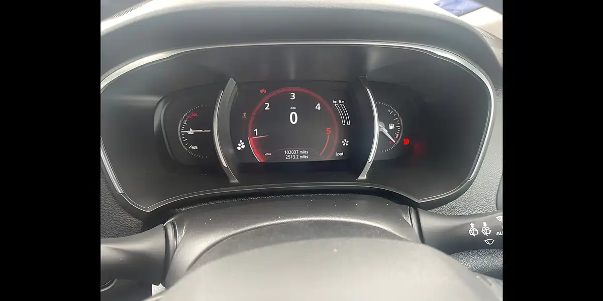 Used 2017 Renault Megane Dynamique S Nav Sport Tourer Grey - Interior and Exterior details 20