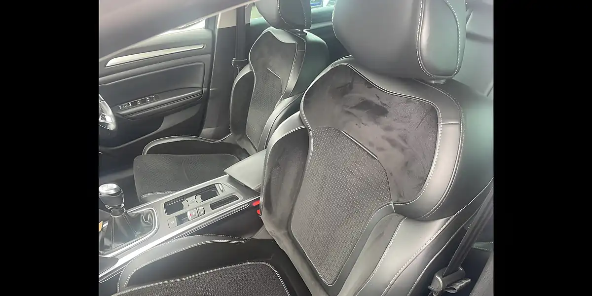 Used 2017 Renault Megane Dynamique S Nav Sport Tourer Grey - Interior and Exterior details 9