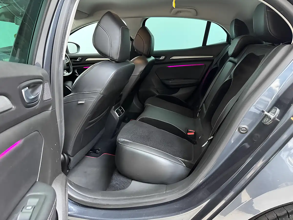 Used 2017 Renault Megane Dynamique S Nav Titanium Grey - Interior and Exterior details 10
