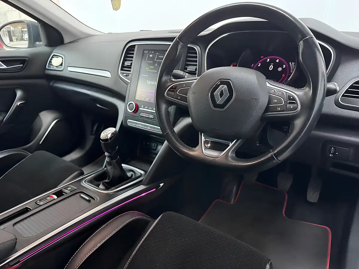 Used 2017 Renault Megane Dynamique S Nav Titanium Grey - Interior and Exterior details 3