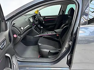 Used 2017 Renault Megane Dynamique S Nav Titanium Grey - Interior and Exterior details 9