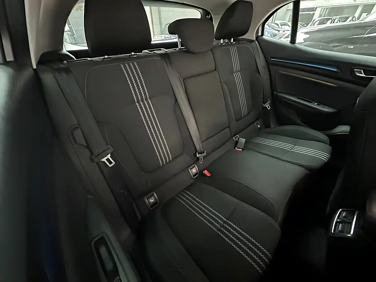 Used 2017 Renault Megane GT Line Nav Silver - Interior and Exterior details 9