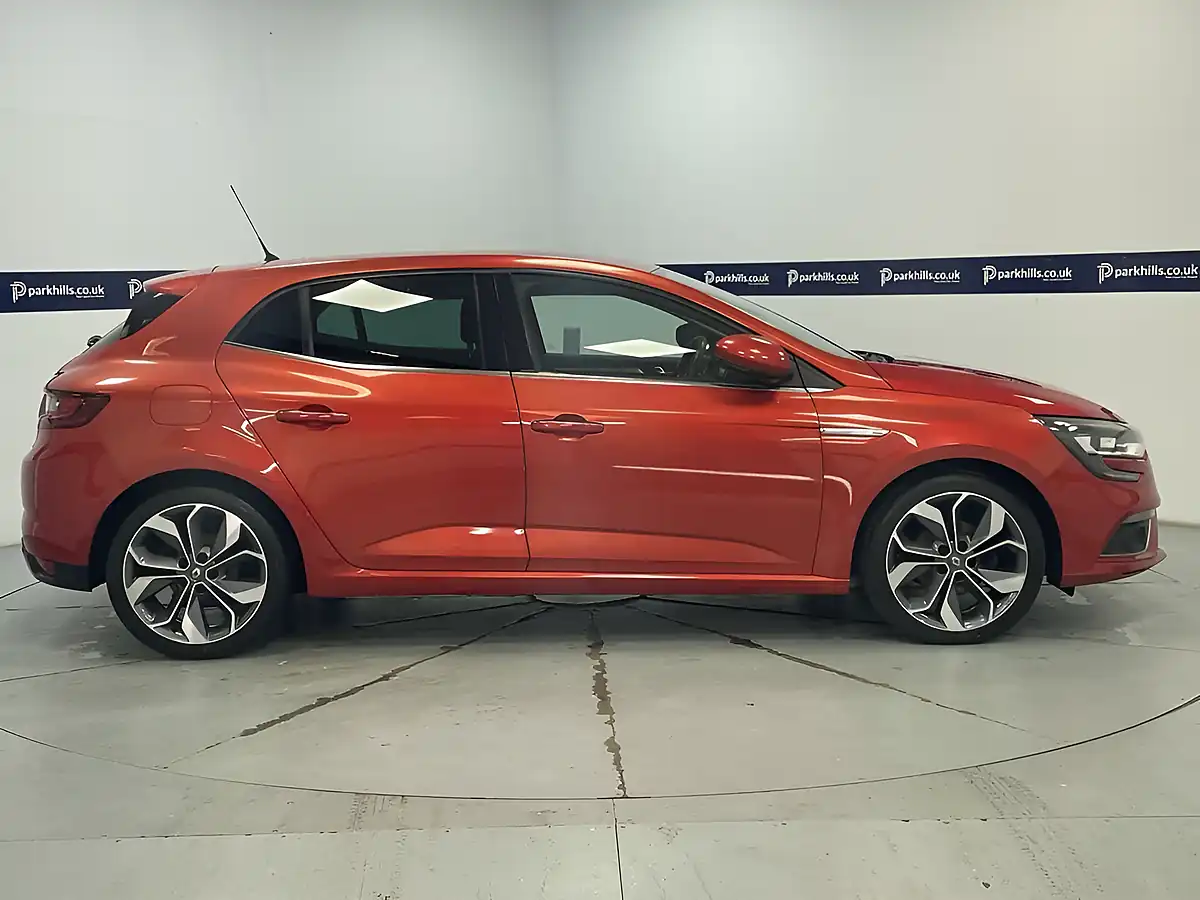 Used 2017 Renault Megane Signature Nav Red - Interior and Exterior details 12