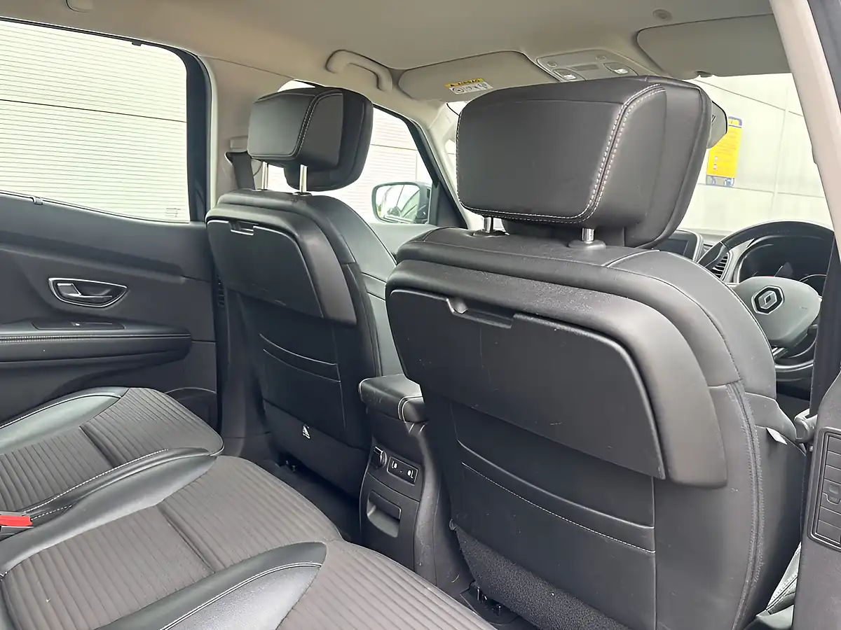 Used 2017 Renault Scenic Dynamique Nav Black - Interior and Exterior details 17