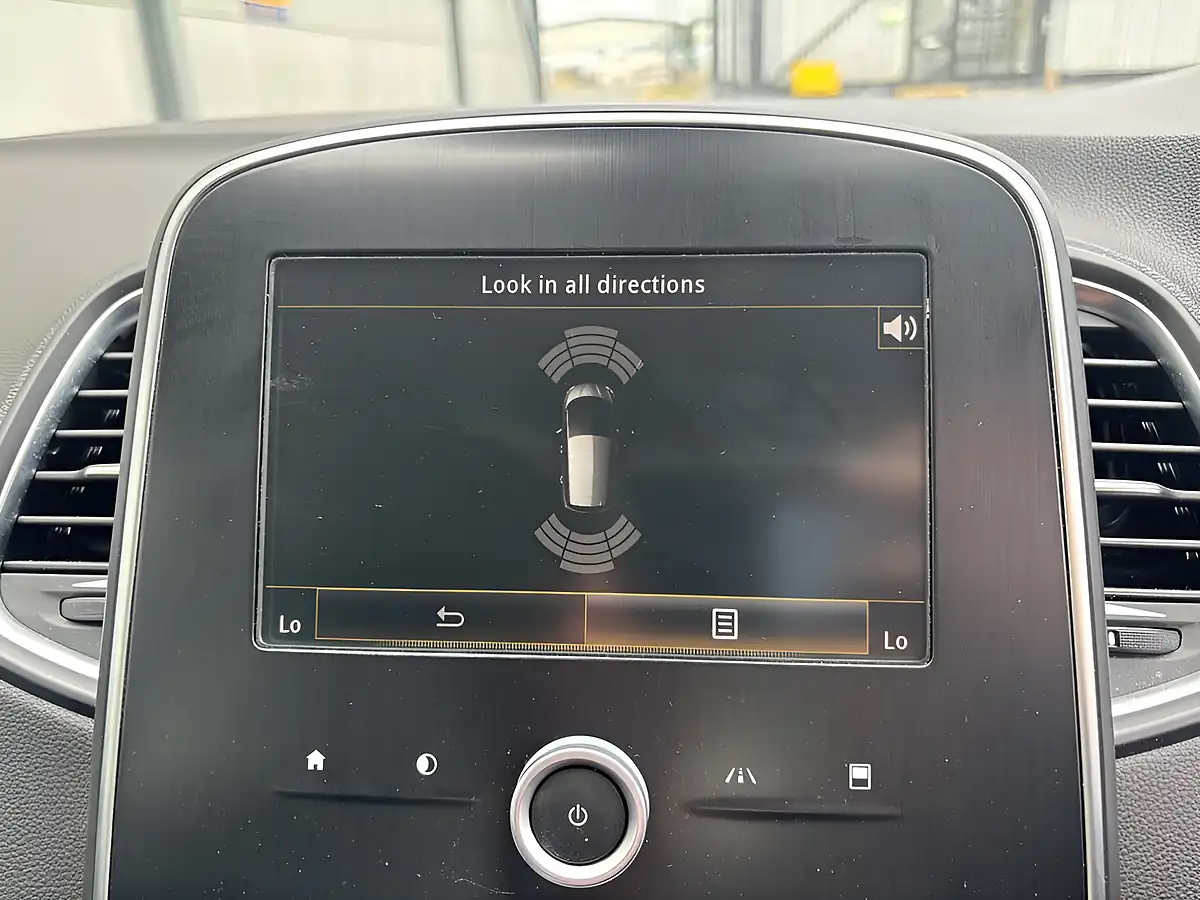 Used 2017 Renault Scenic Dynamique Nav Black - Interior and Exterior details 3