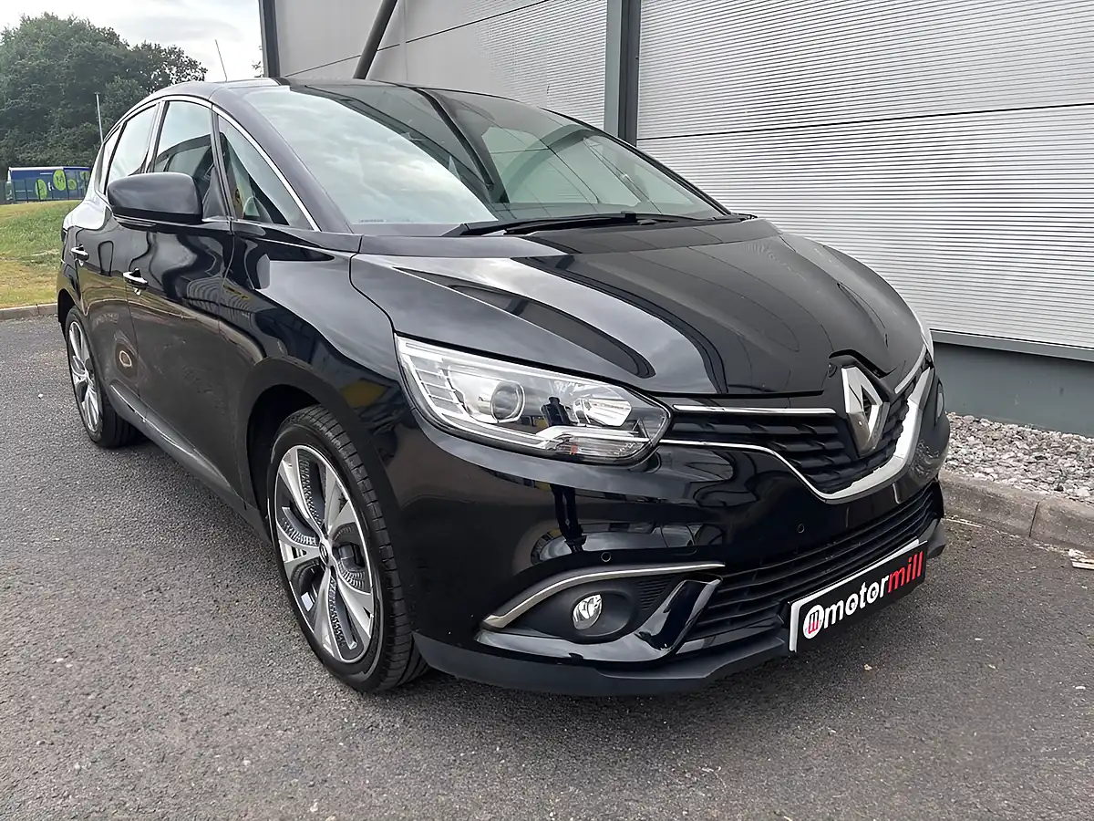 Used 2017 Renault Scenic Dynamique Nav Black - Interior and Exterior details 4
