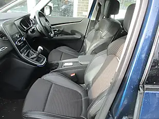 Used 2017 Renault Scenic Dynamique Nav Cosmos Blue - Interior and Exterior details 14