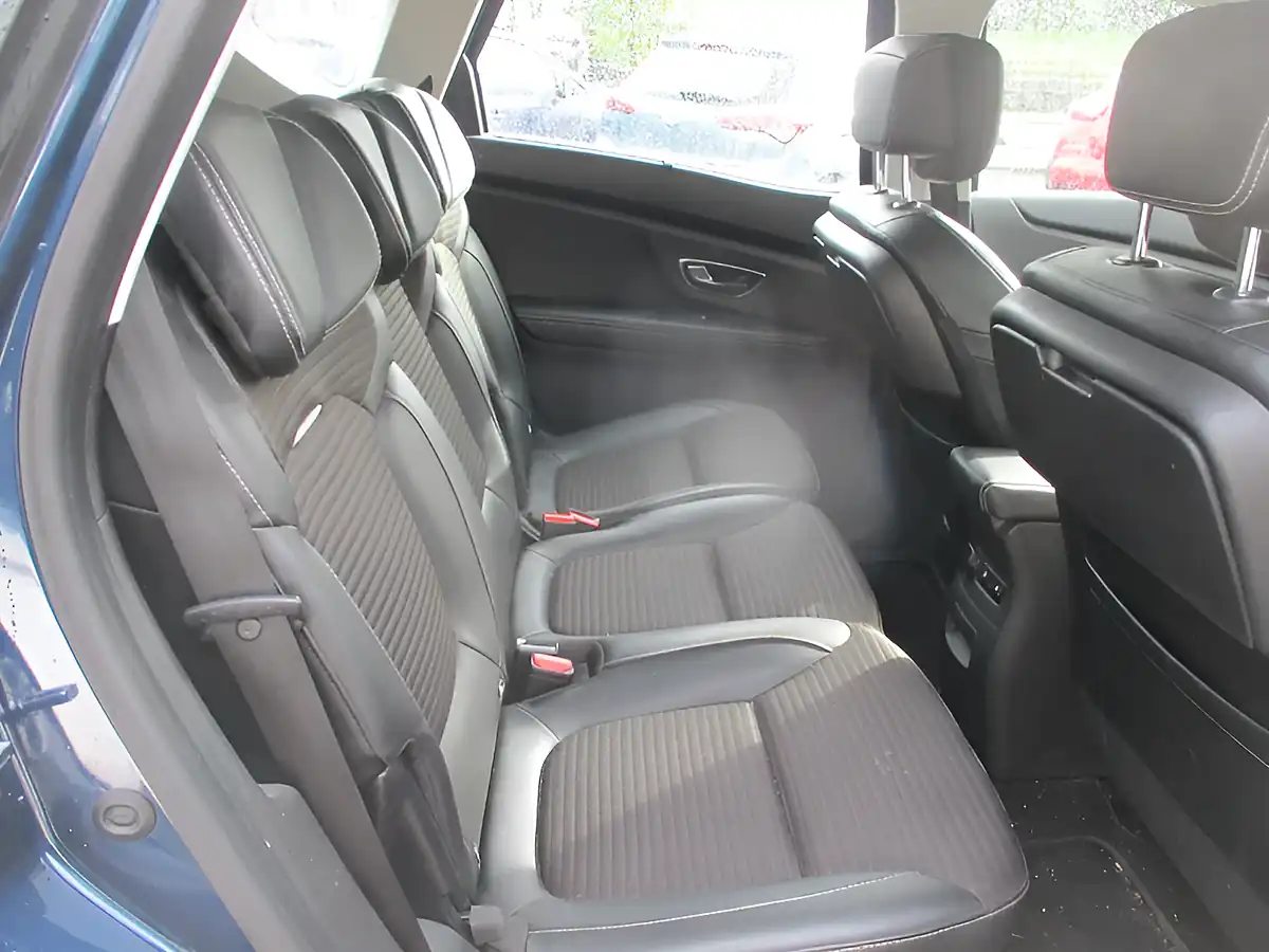 Used 2017 Renault Scenic Dynamique Nav Cosmos Blue - Interior and Exterior details 16