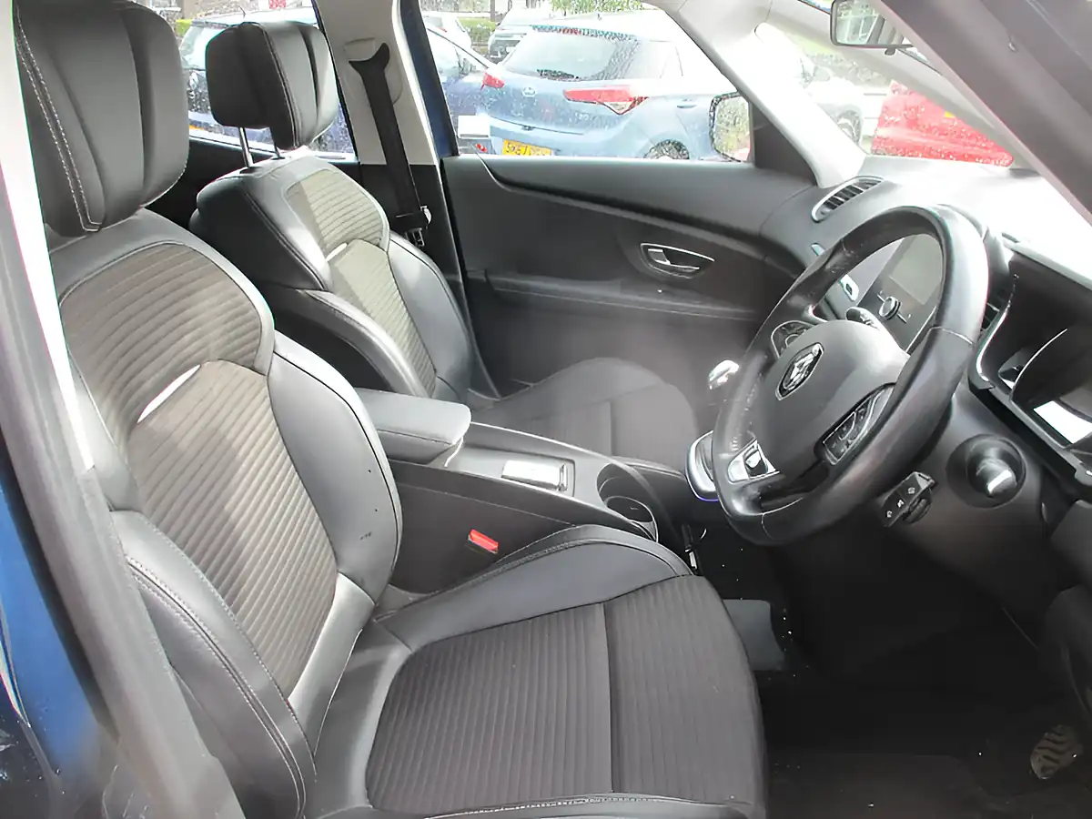 Used 2017 Renault Scenic Dynamique Nav Cosmos Blue - Interior and Exterior details 17