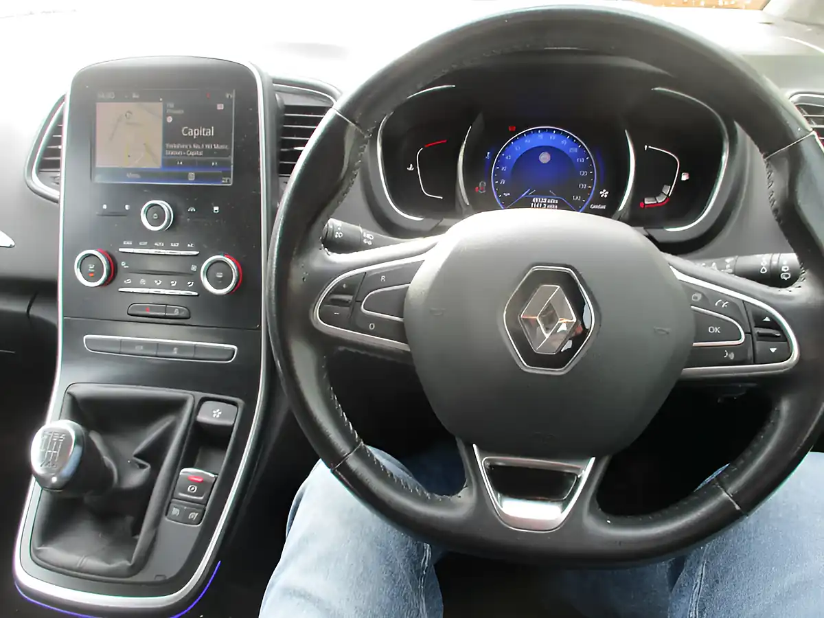 Used 2017 Renault Scenic Dynamique Nav Cosmos Blue - Interior and Exterior details 19