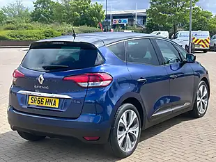 Used 2017 Renault Scenic Dynamique S Nav Blue - Interior and Exterior details 4
