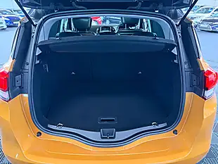 Used 2017 Renault Scenic Dynamique S Nav Honey Yellow - Interior and Exterior details 13