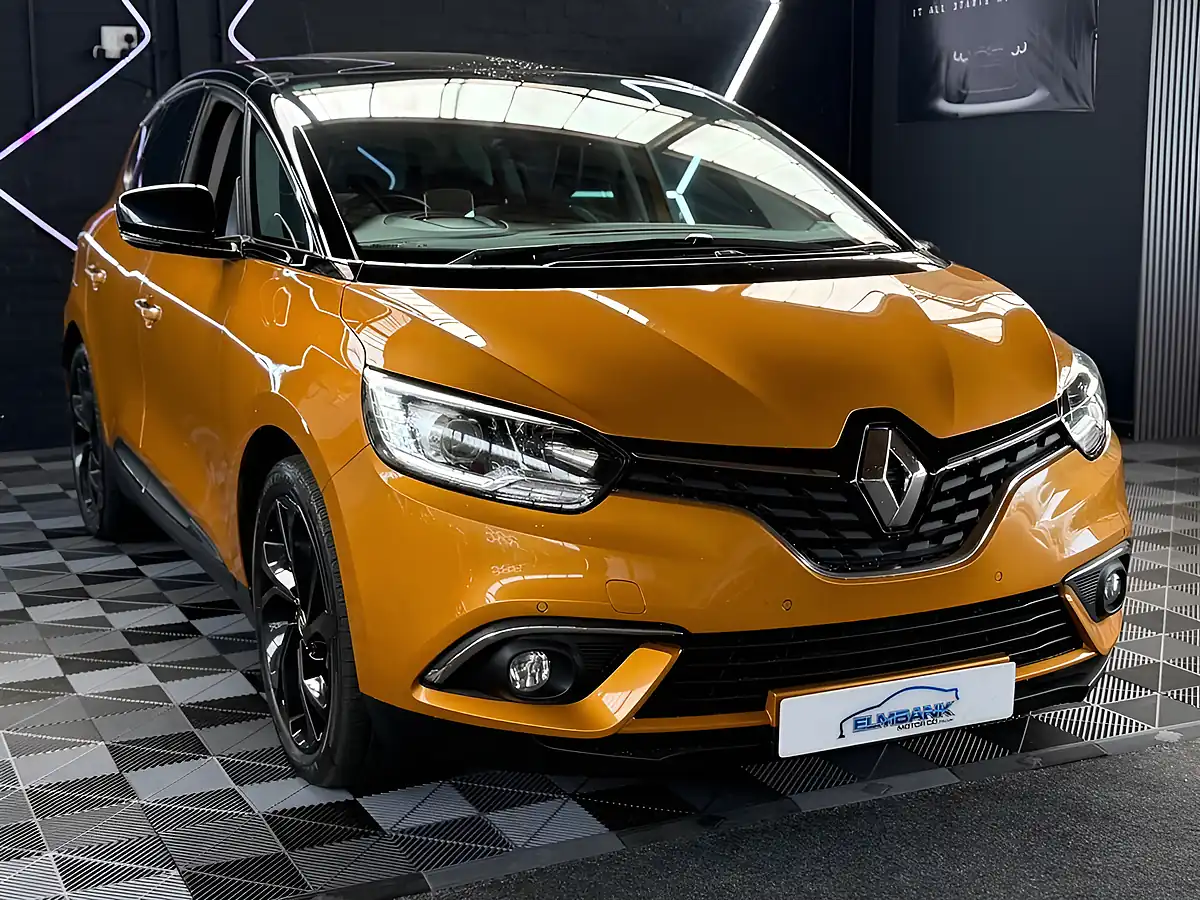 Used 2017 Renault Scenic Dynamique S Nav Honey Yellow - Interior and Exterior details 16
