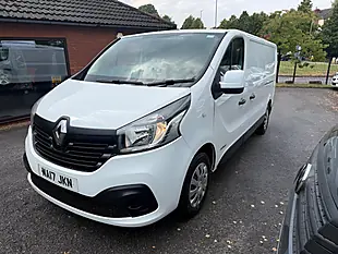 Used 2017 Renault Trafic 29 Business+ Lwb Standard Roof White - Interior and Exterior details 3