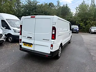 Used 2017 Renault Trafic 29 Business+ Lwb Standard Roof White - Interior and Exterior details 6