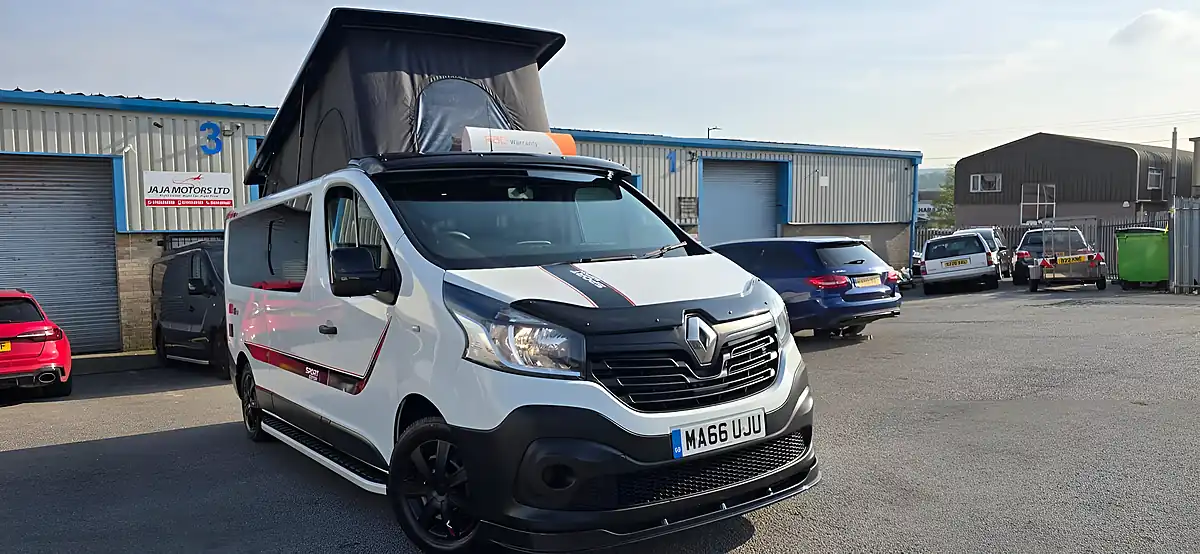 Used 2017 Renault Trafic Campervan White - Front View