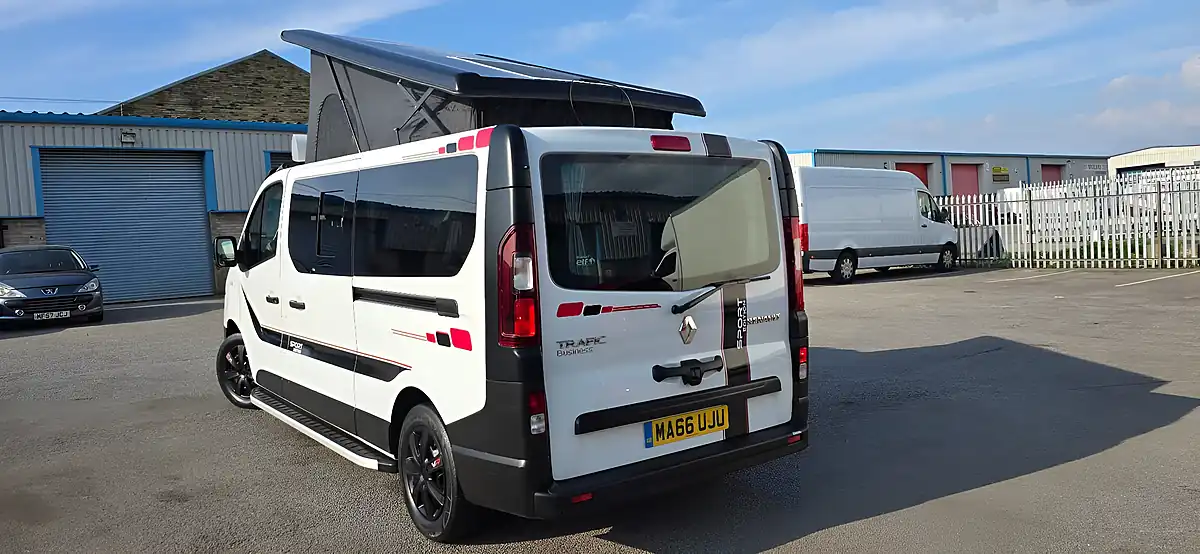 Used 2017 Renault Trafic Campervan White - Interior and Exterior details 10