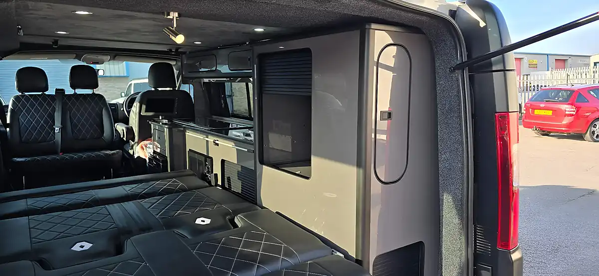 Used 2017 Renault Trafic Campervan White - Interior and Exterior details 9