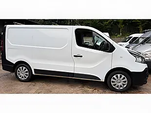 Used 2017 Renault Trafic Energy 27 Business White - Interior and Exterior details 5