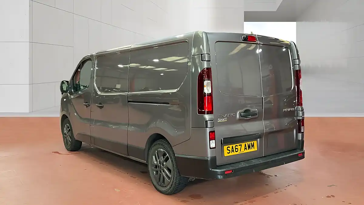 Used 2017 Renault Trafic Sport Nav Lwb Grey - Interior and Exterior details 3