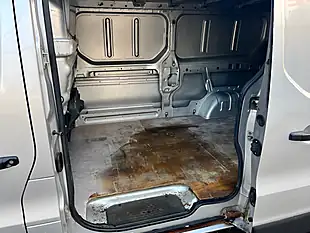 Used 2017 Renault Trafic Sport Nav Silver - Interior and Exterior details 11
