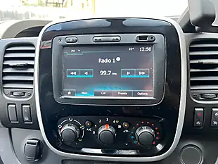 Used 2017 Renault Trafic Sport Nav Silver - Interior and Exterior details 16