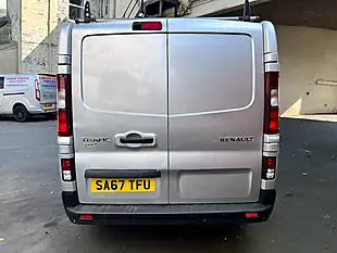 Used 2017 Renault Trafic Sport Nav Silver - Interior and Exterior details 4