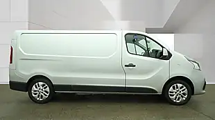 Used 2017 Renault Trafic Sport Nav Silver - Interior and Exterior details 6