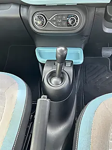 Used 2017 Renault Twingo Blue - Interior and Exterior details 11