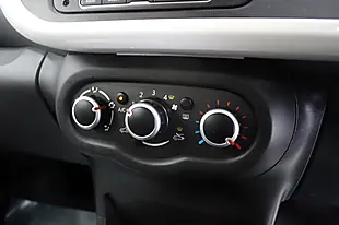 Used 2017 Renault Twingo Dynamique Black - Interior and Exterior details 15