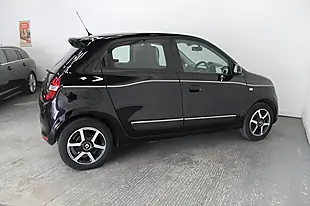 Used 2017 Renault Twingo Dynamique Black - Interior and Exterior details 8