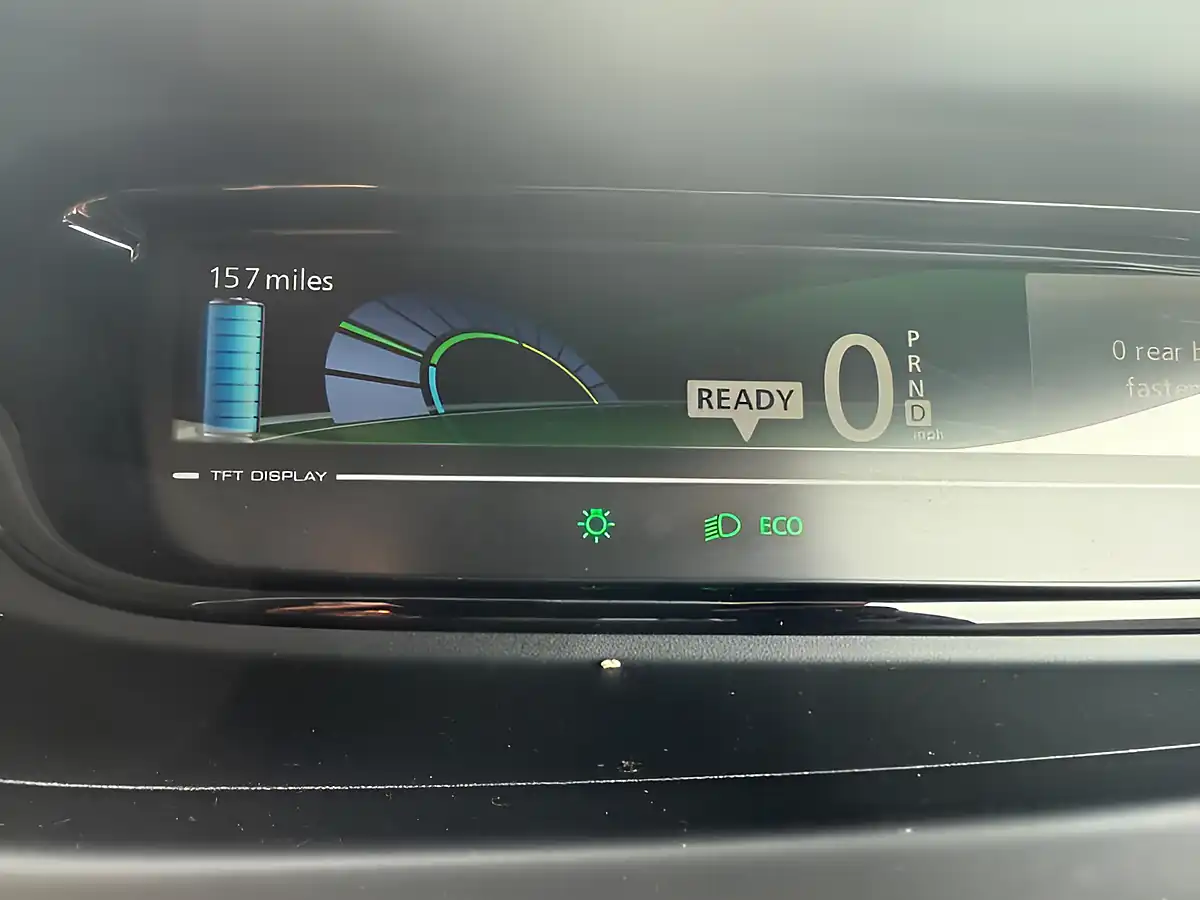 Used 2017 Renault Zoe Dynamique Nav Calico Grey - Interior and Exterior details 15