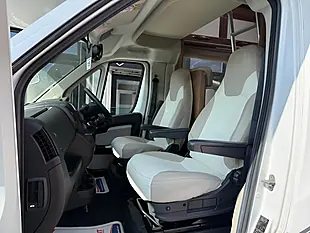 Used 2017 Roller Team Auto-Roller 746 White - Interior and Exterior details 2
