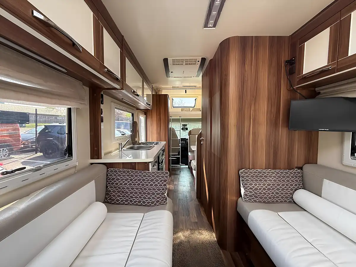 Used 2017 Roller Team Auto-Roller 746 White - Interior and Exterior details 6