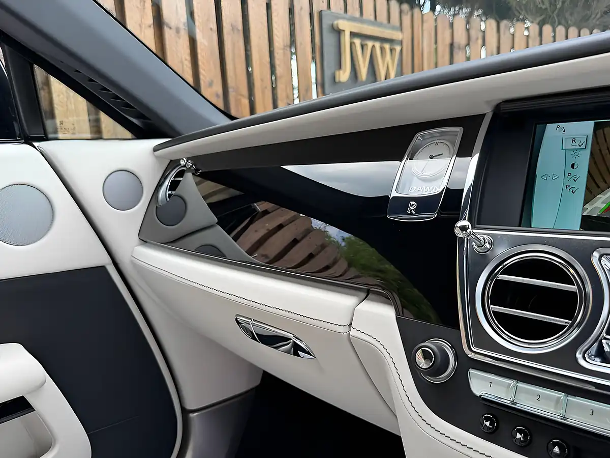 Used 2017 Rolls-Royce Dawn Convertible Black - Interior and Exterior details 15