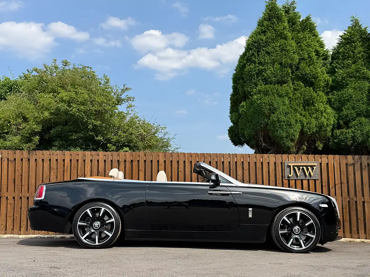 Used 2017 Rolls-Royce Dawn Convertible Black - Interior and Exterior details 2