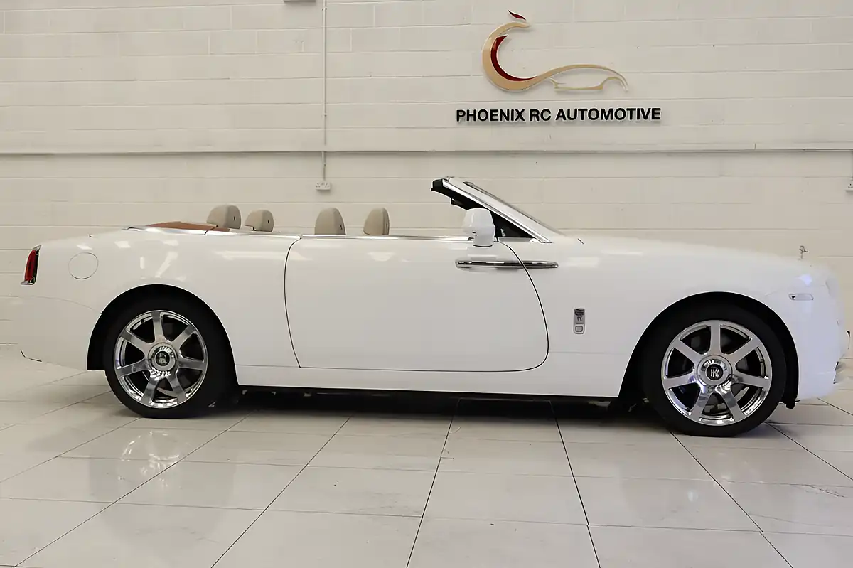 Used 2017 Rolls-Royce Dawn Convertible Red - Interior and Exterior details 4