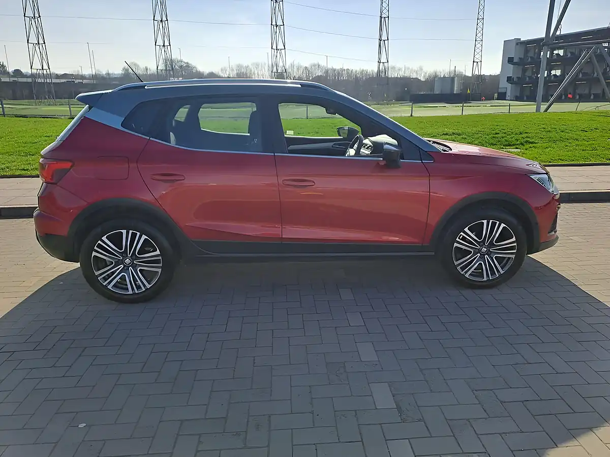 Used 2017 SEAT Arona Xcellence First Edition Red - Interior and Exterior details 3