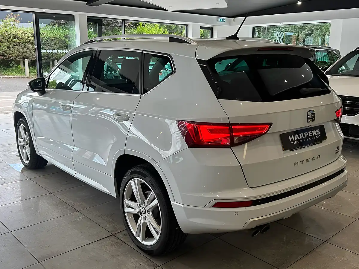 Used 2017 SEAT Ateca Fr White - Interior and Exterior details 17