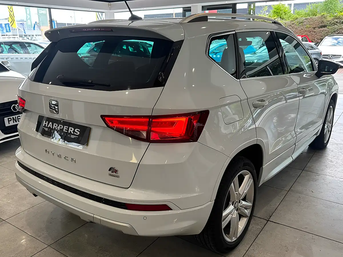 Used 2017 SEAT Ateca Fr White - Interior and Exterior details 19